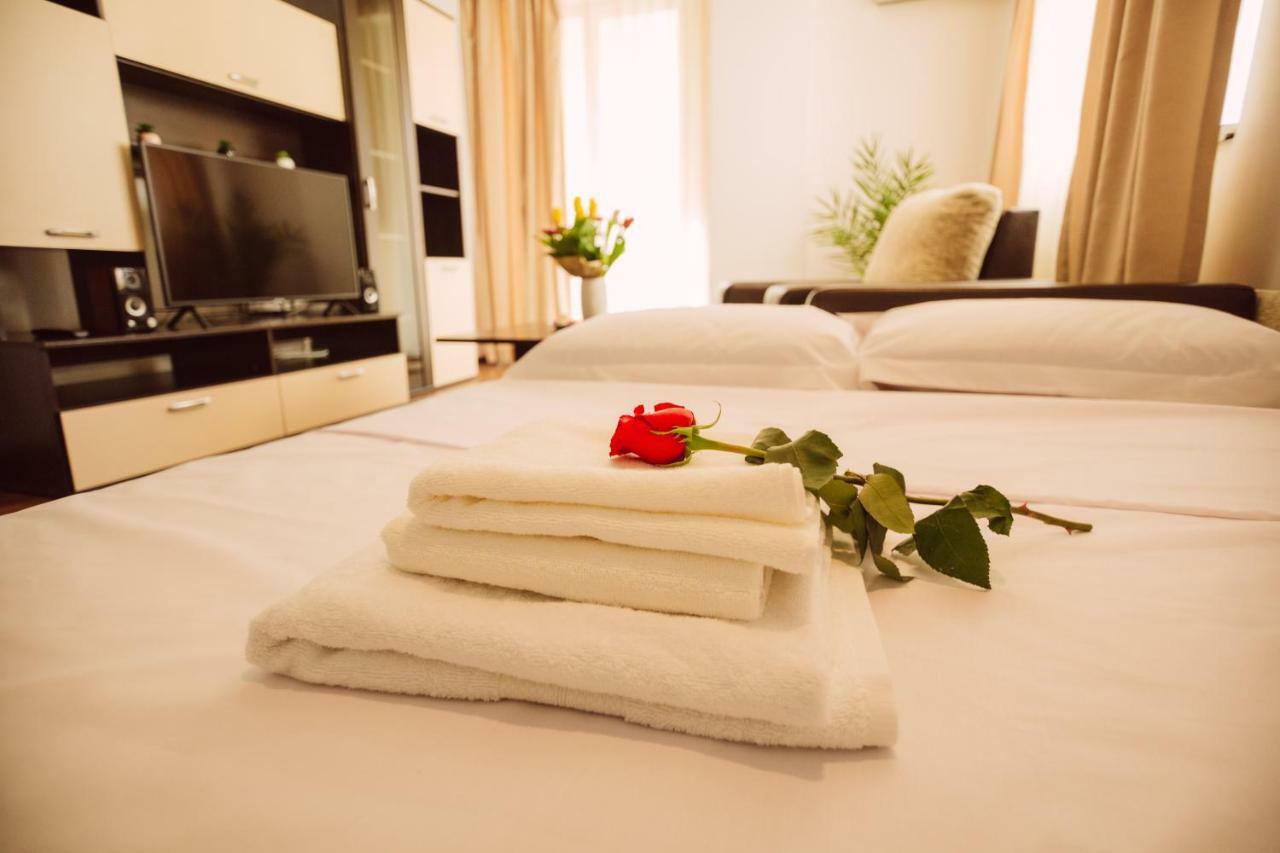 Seascape - Summerland Apartment Mamaia Kültér fotó